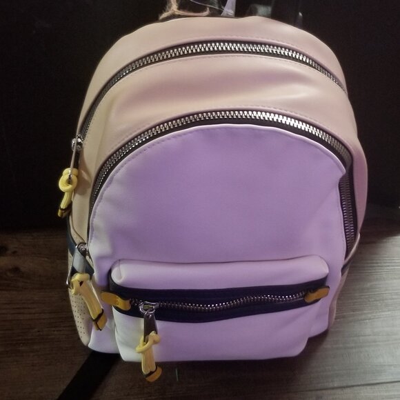 Chillx by LeMiel Vegan Backpack - Picture 8 of 15